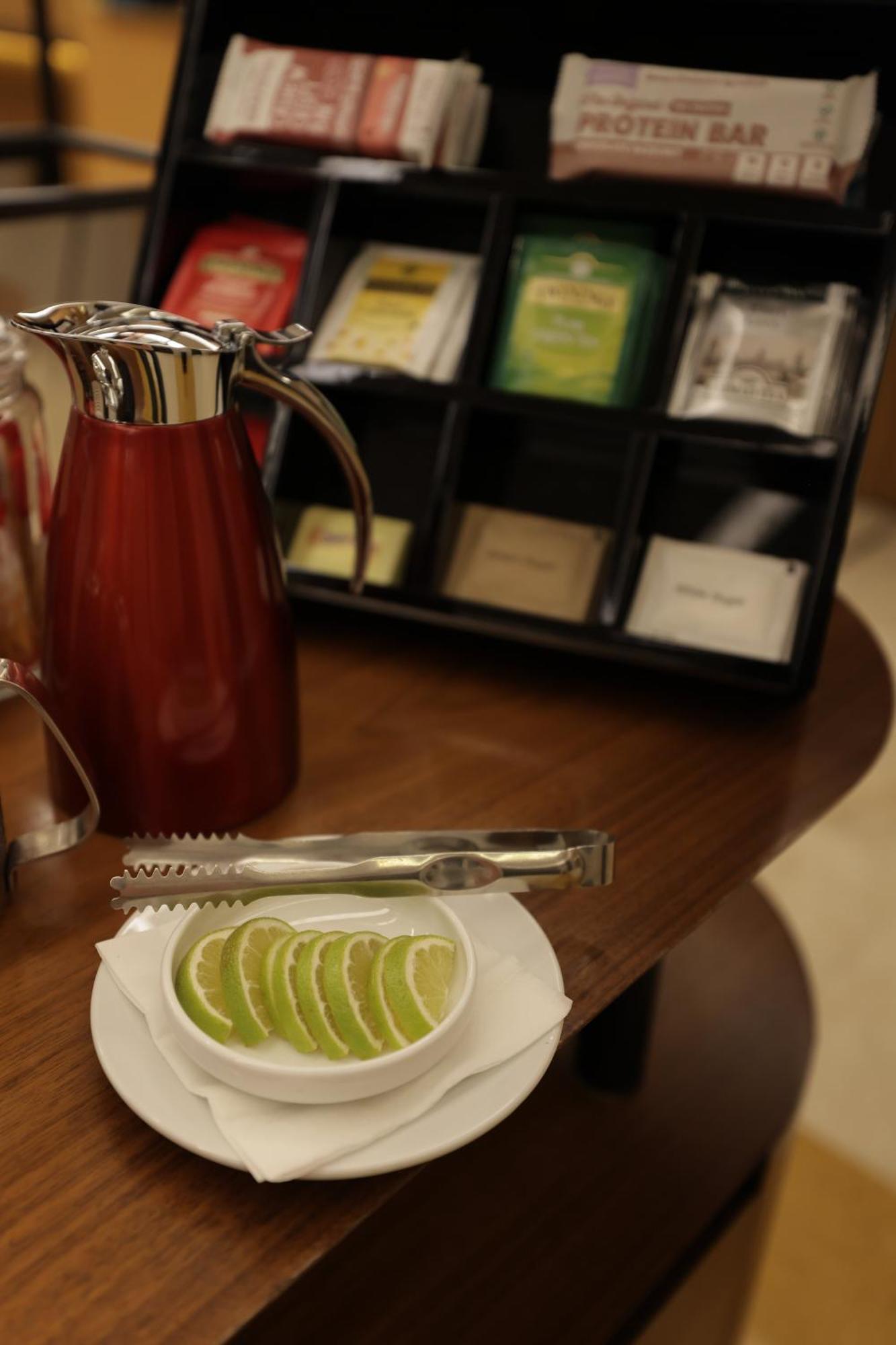 Radisson Blu Hotel, Beirut Verdun Exterior photo A tong used to serve lime slices